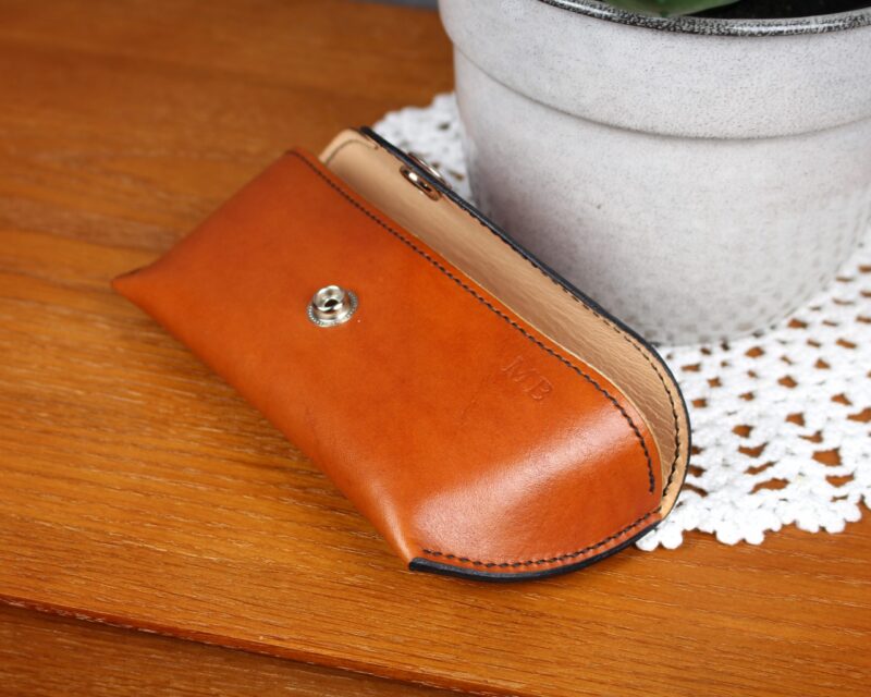 skorzane-etui-na-okulary-glasses-case-3.jpg skorzane-etui-na-okulary-glasses-case-3.jpg