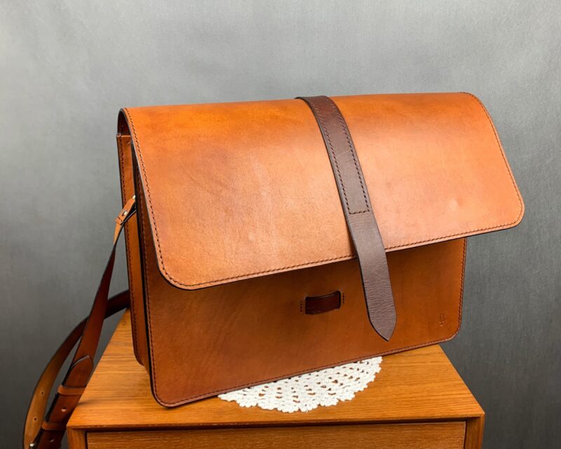 torba-listonoszka-meska-messenger-men-bag-v2-5.jpg torba-listonoszka-meska-messenger-men-bag-v2-5.jpg