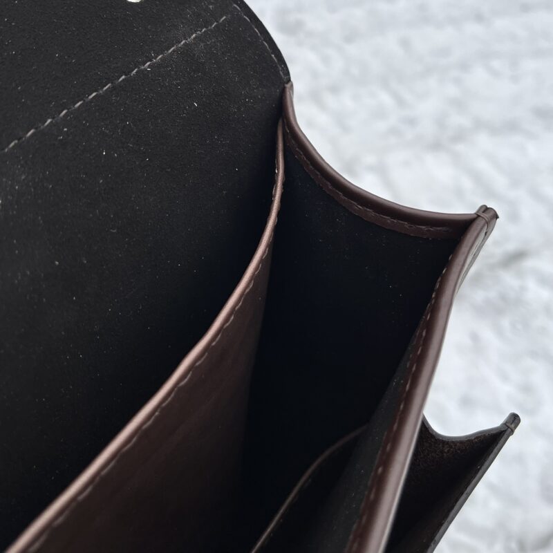 9C9CB74B-ACEC-4403-852D-26FBA73F5616_1_102_a 9C9CB74B-ACEC-4403-852D-26FBA73F5616_1_102_a